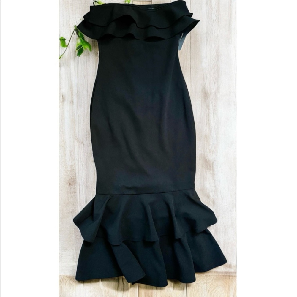 Lulus stunning dress